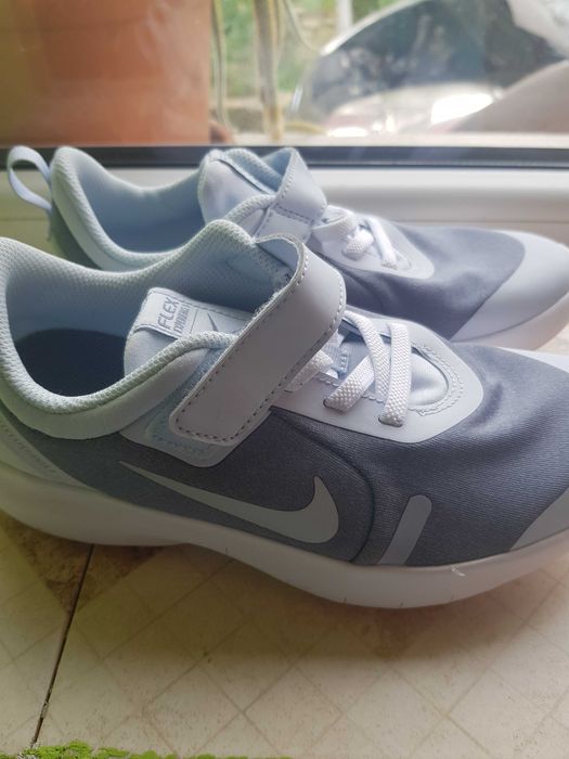 Adidasi Nike Flex Experience 8