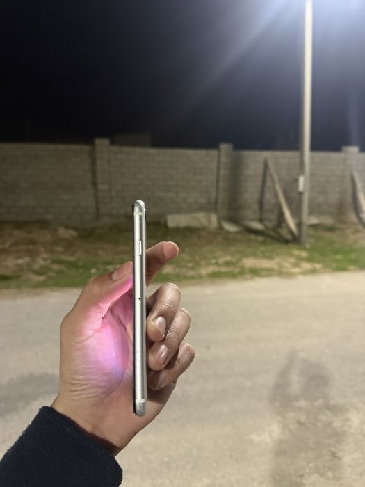 Айфон Се 64гб 100%