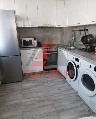 Дава се под наем Тристаен апартамент в Варна, Погреби - 70 кв.м за 663 € - Снимка #1