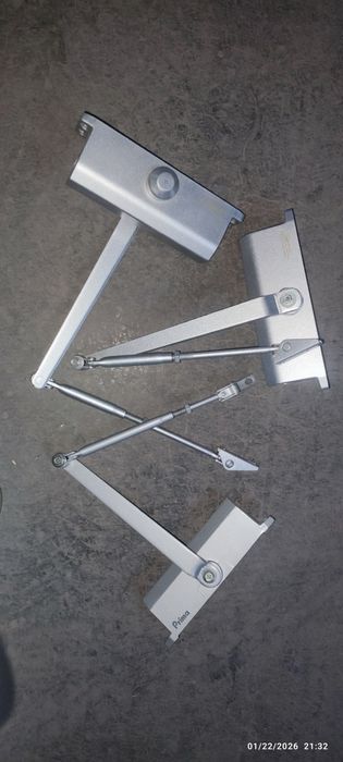 Доводчики дверей