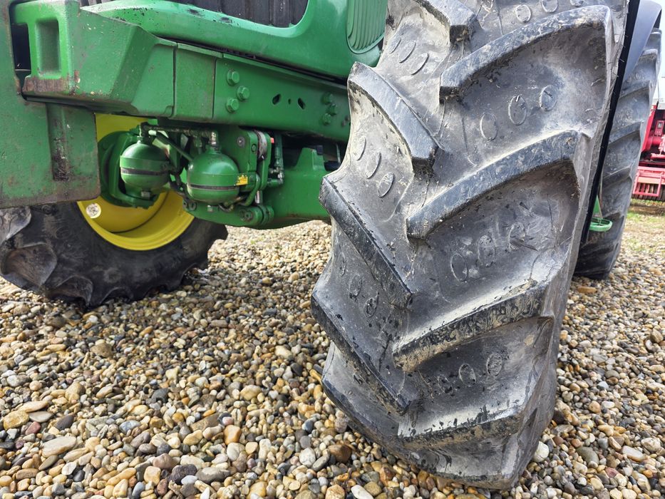 John deere 6920 tractor