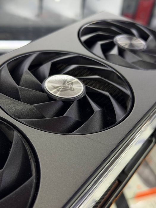 AMD Radeon RX 7900 XT (Sapphire Nitro+ Vapor-X)