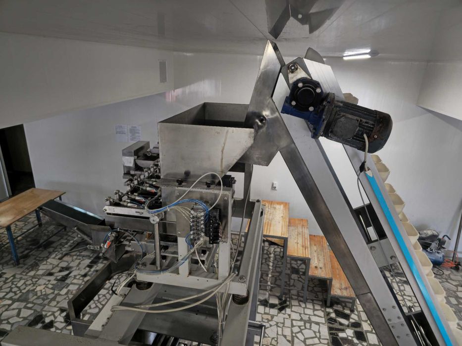 Вертикална пакетираща машина (VFFS) – реновирана, отлично състояние