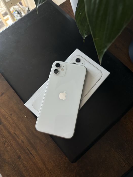 Iphone 11 (128 gb) с коробкой айфон