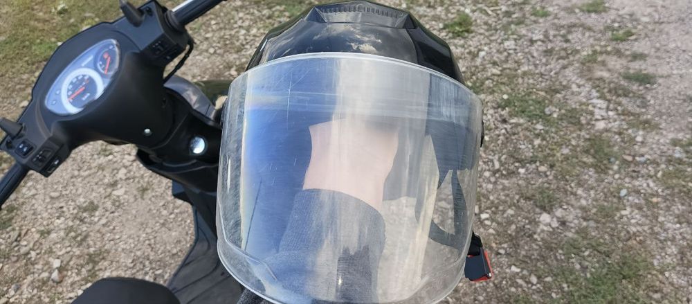 Продам скутер 2024г