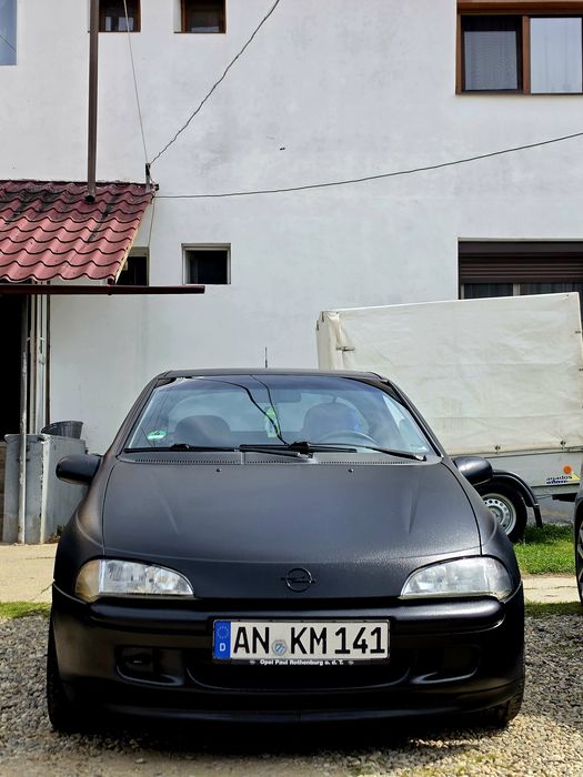 Opel, vând sau schimb!