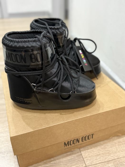 Продам moon boot