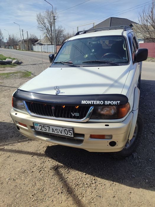 Продам монтеро спорт