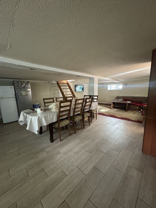 Продается дом с бассейном