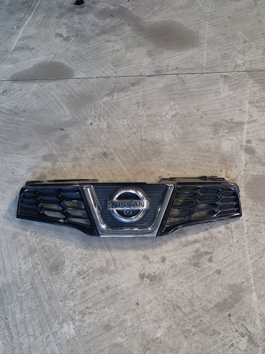 Grila Centrala Cu Camera Nissan Qashqai J10 Facelift  Cod : 62310-BR10A