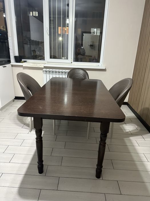 Обеденный стол 25000 тг