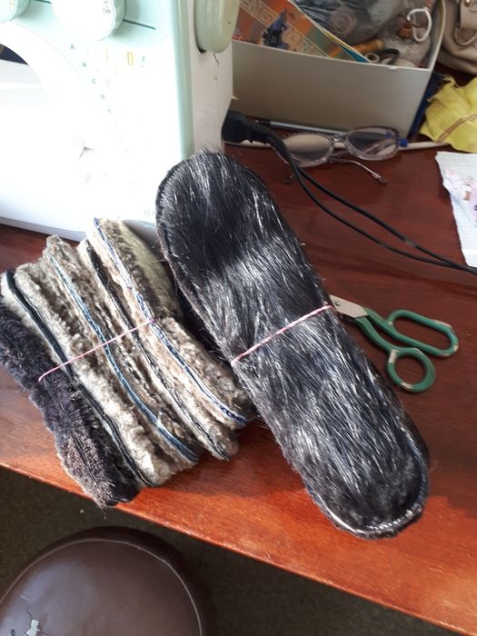 Продаю стельки, рукавицы тёплые