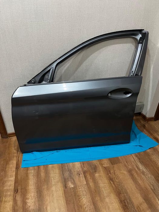 Водительская левая дверь BMW G30