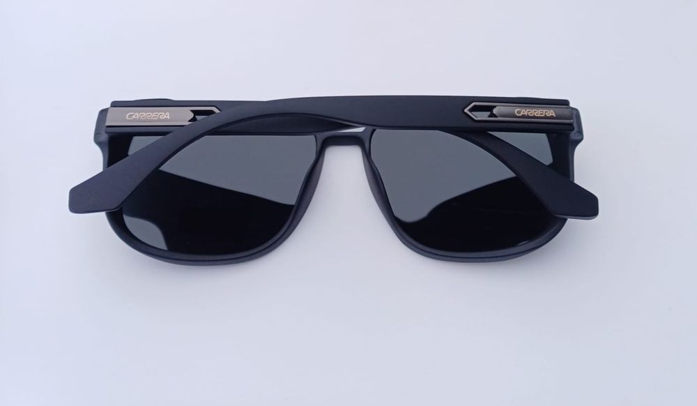 Ochelari de soare Carrera P 812