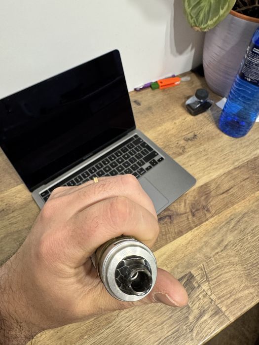 Vopoo drag m100s mod cu 3 acumulatori și încărcător pachet