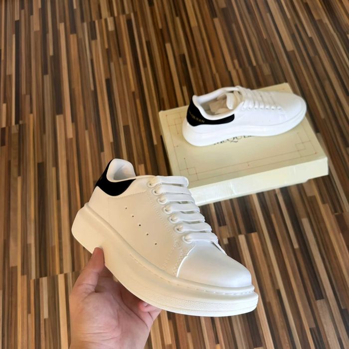 Adidasi Alexander McQueen Black/White Velvet