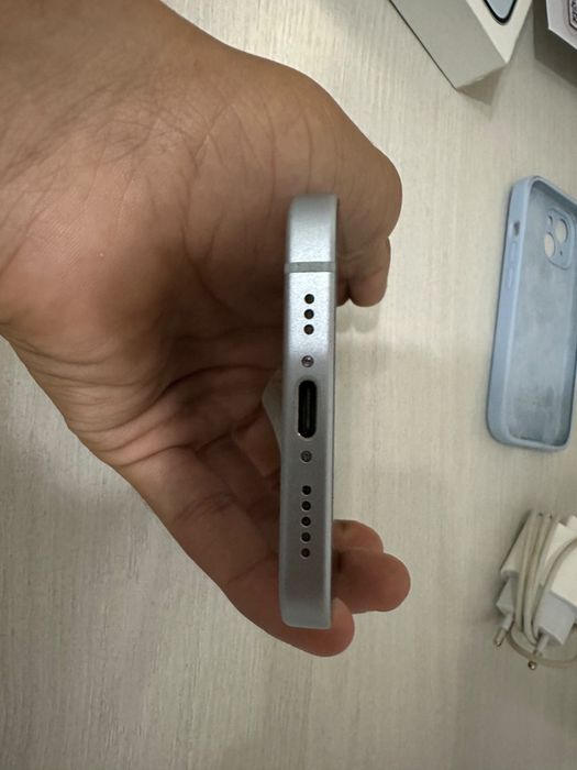 iPhone 15 86% 128 GB