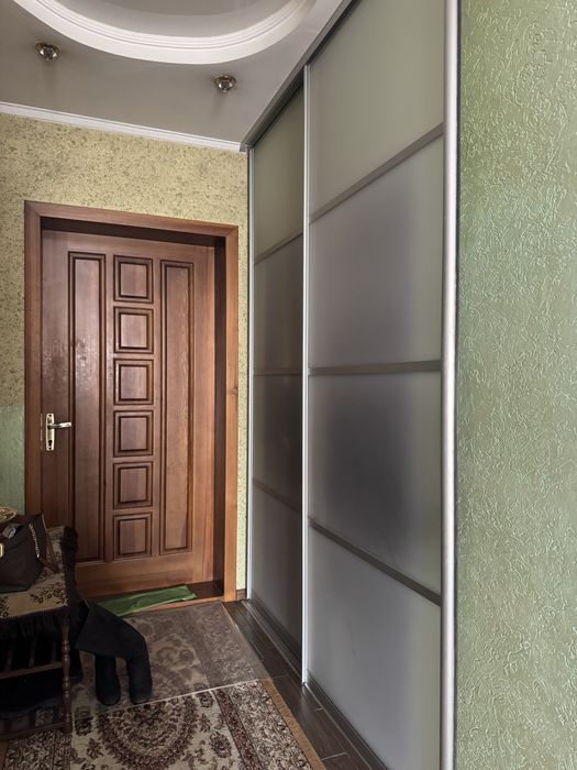 Продам приличный особняк