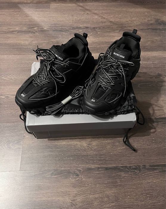 Balenciaga Track Black
