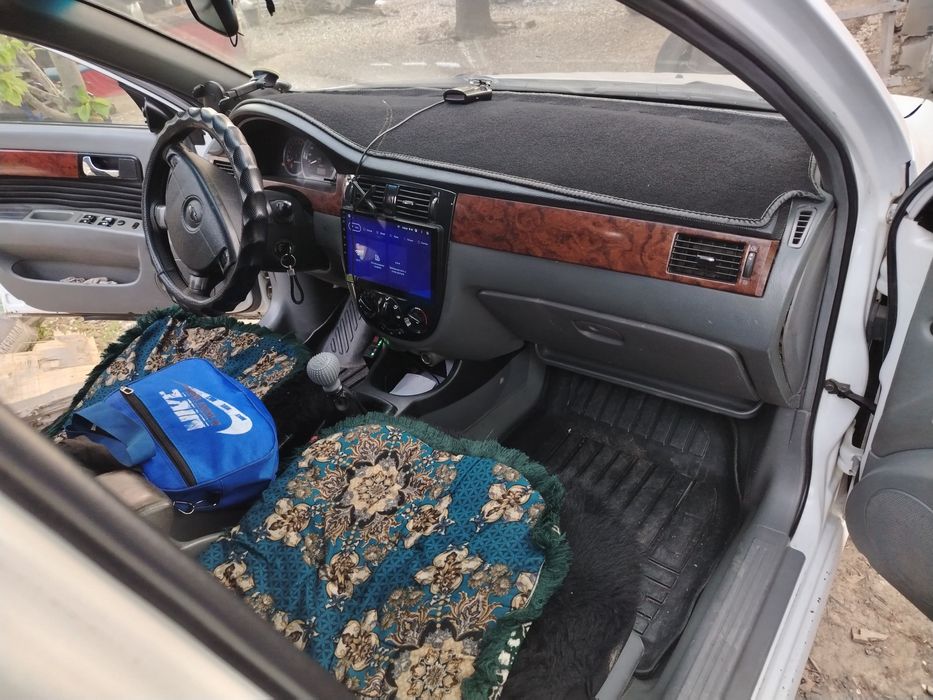 Ласетти  вариантга сотилади..