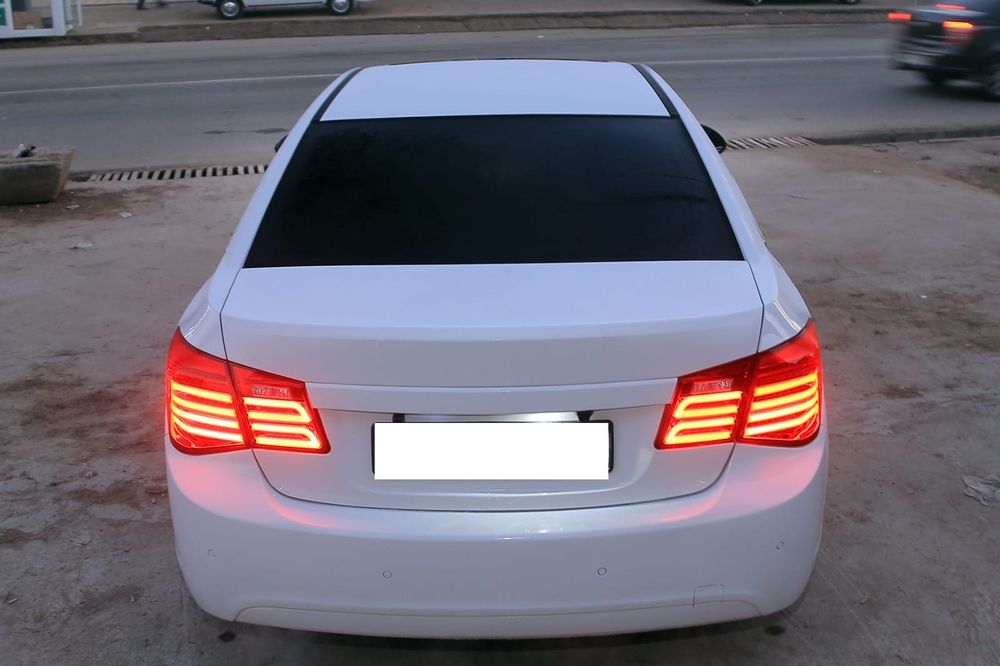 Chevrolet Cruze
5 pazisya lyuki bor.
Yili 2009.
Dvigetel 1.6
Yurgani