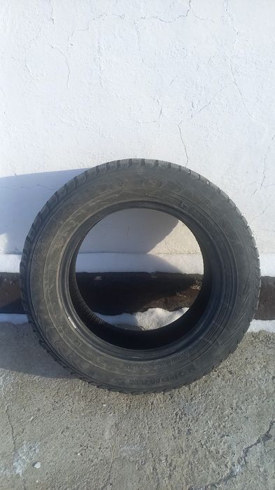 Продам зимние резины 15