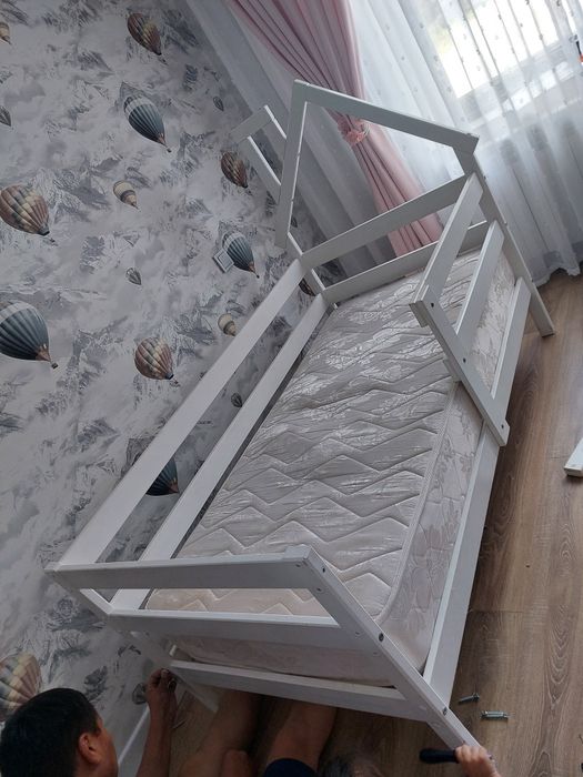 Продаётся детская кровать
