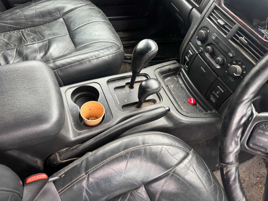 Dezmembrari Dezmembrez Piese piesa Dez Jeep Grand Cherokee 2,7 diesel