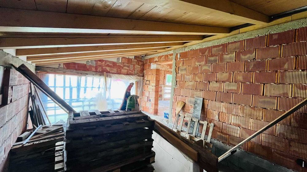 vand casa la rosu in Galautas HR