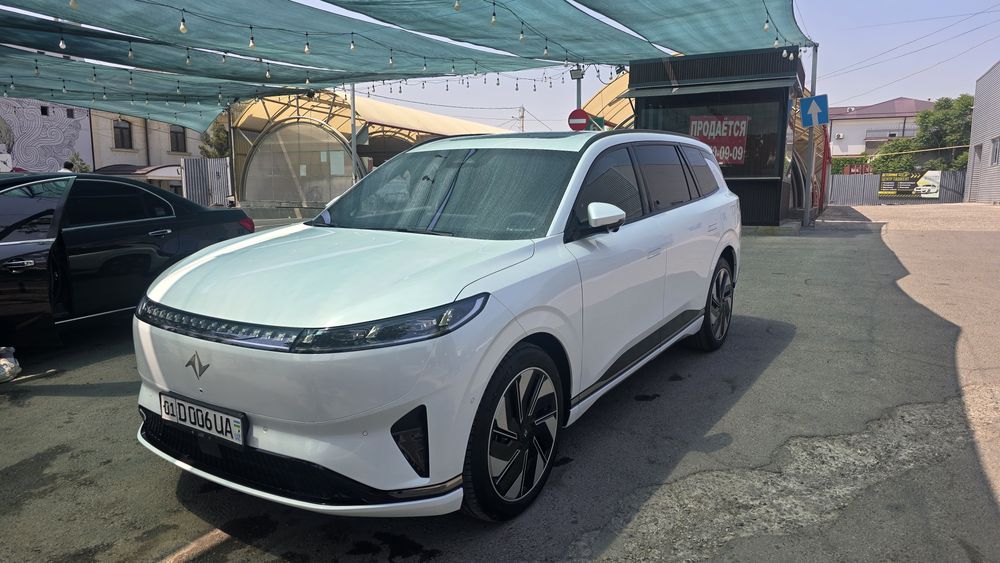 Dongfeng ep 008 hybrid