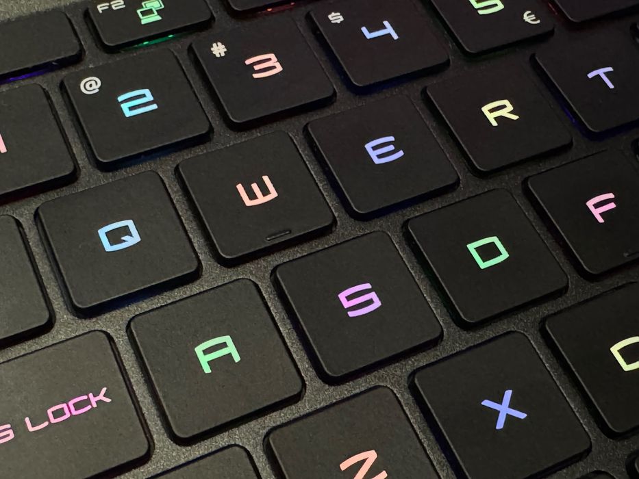 15.6 IPS 144hz/RTX 3070 8GB / i7 / 16GB рам /SSD/ Hi-Res Audio