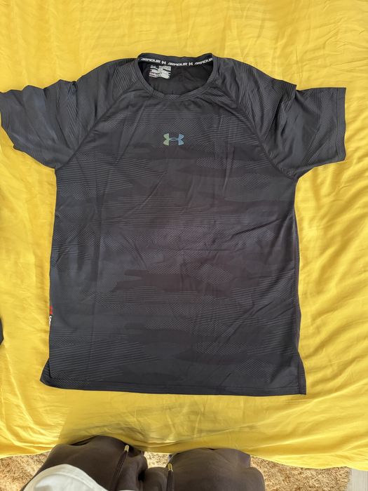 Underarmor потник и тениска за фитнес