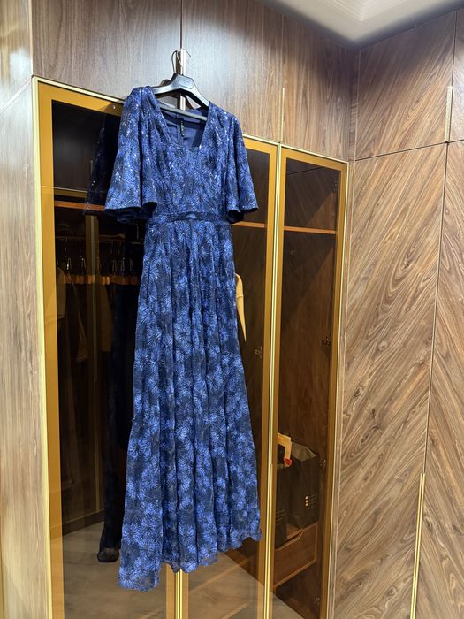 Шикарное вечернее платье