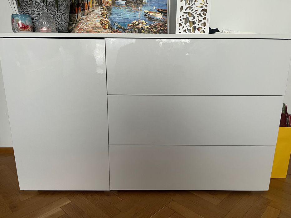 Бял скрин Sarasota