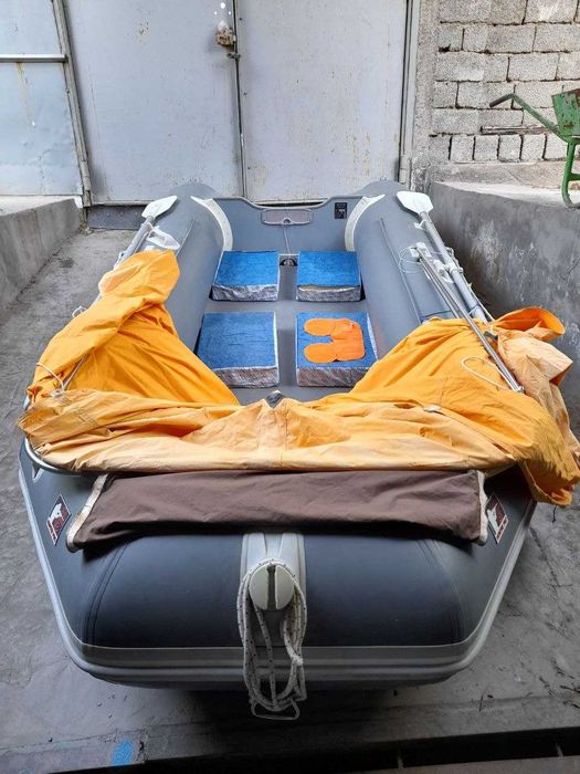 Лодка ПВХ с мотором