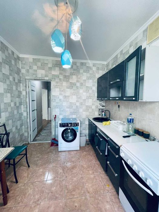 Продам 1комн кв Юнис Сити