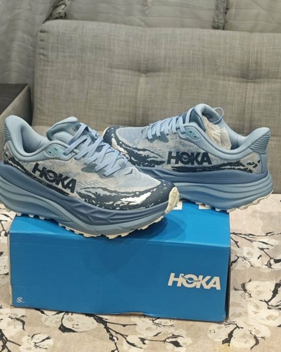 HOKA    Stinson 7