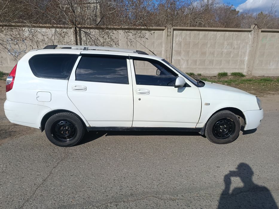 Продам Лада  Приора универсал 2012