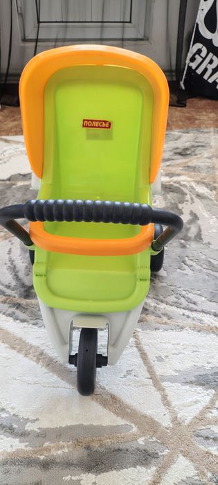 Продам детскую игрушечную коляску Полесье