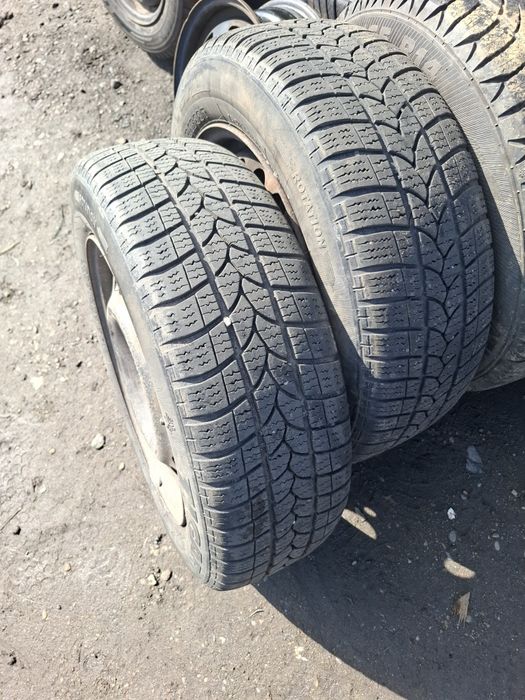 Vand 2 roti R 15 opel astra G au si anvelope 195 60 15 tigar m+s