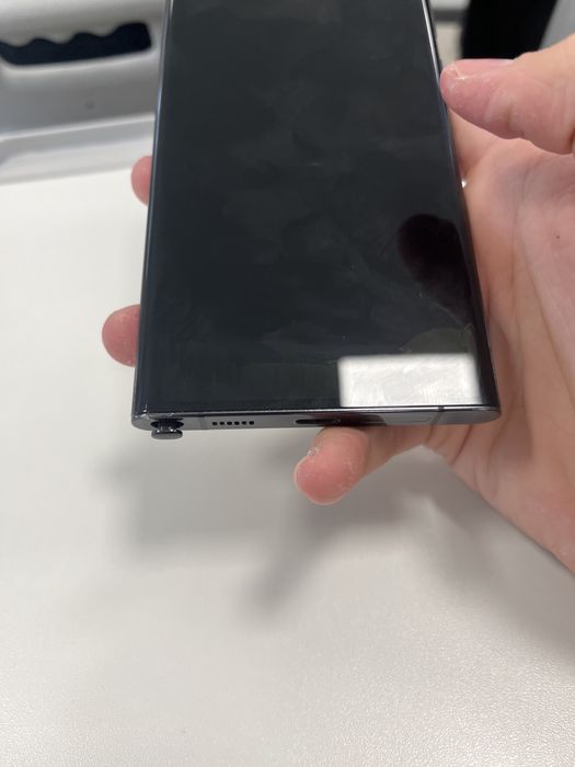 Продам S22 ultra