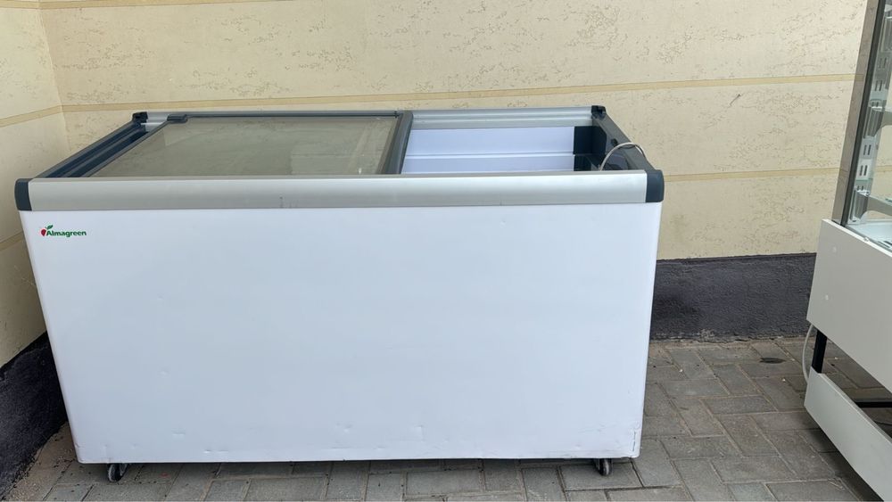 Морозильник новый