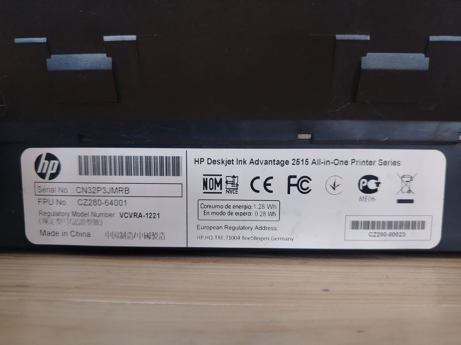 Продам принтер без картриджей