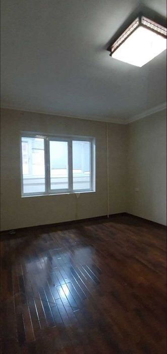 №4872 Продается квартира 4х ком 1 этаж кирпич 110кв