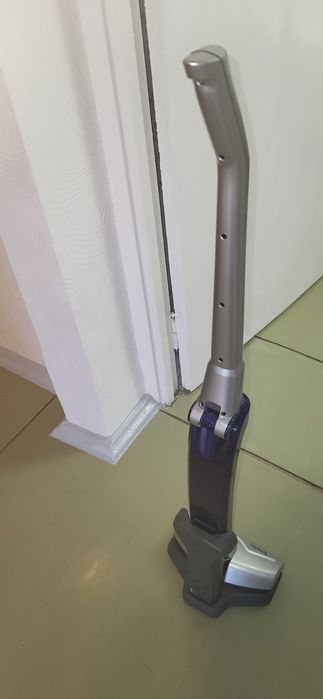 Продается ручной пылесос Zepter