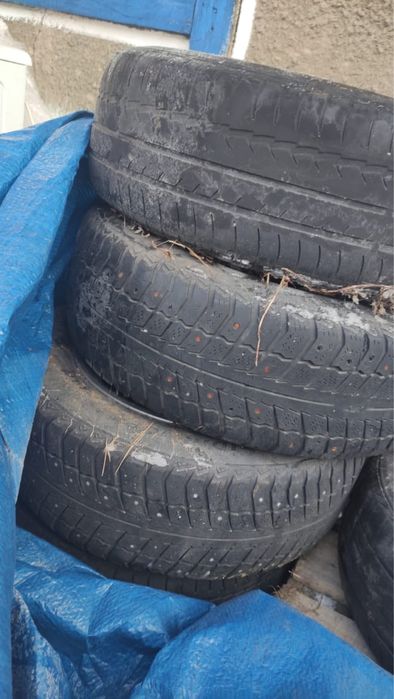 продам   диски  с  шинами  на БМВ.