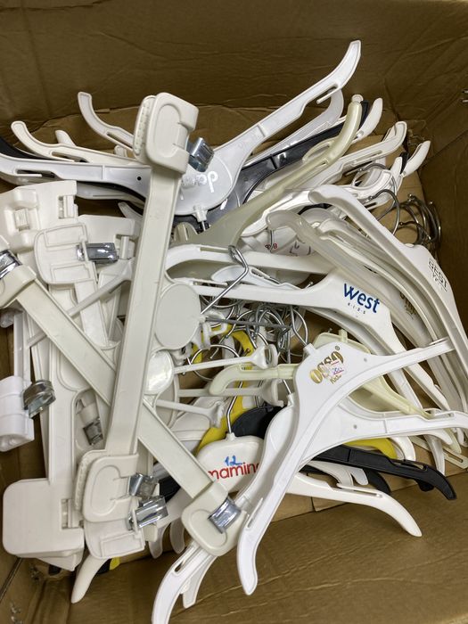 Вешалки детские