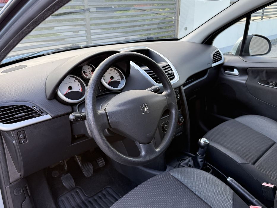 PEUGEOT 207 2010 — imagine 5
