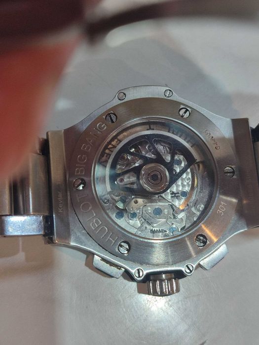 Часы Hublot Big Bang Evolution 301.SX.1170.RX