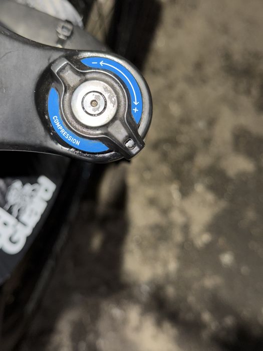 Vand bicicleta electrica full suspension Stevens